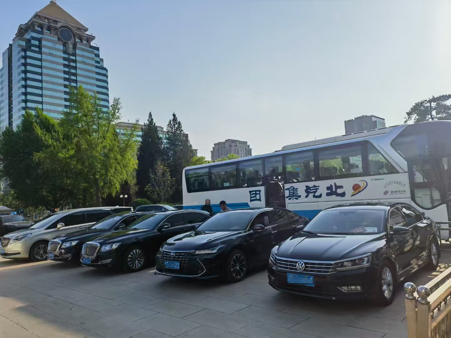 9ce892ed-744d-40bc-8fff-d71a96657188.jpg